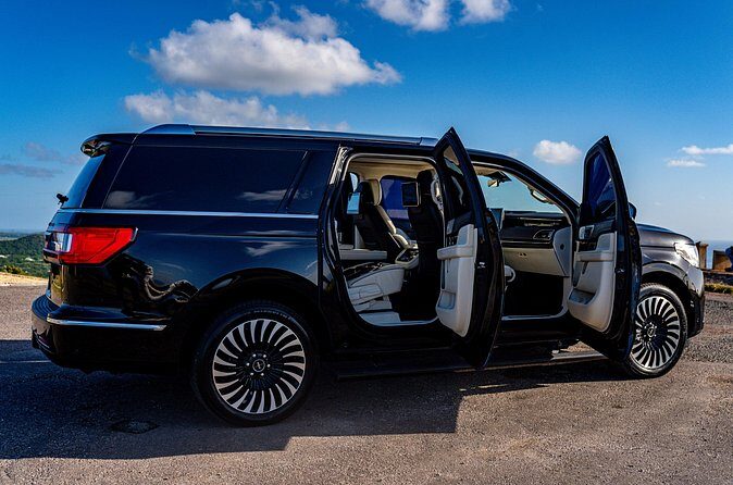Luxury Airport transfer from or to Antigua Airport - Should You Book Antigua Luxury Vans for Airport Transfer?