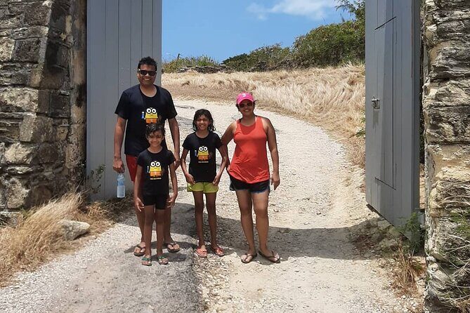 TRIPLE ACTIVITY TOUR, Bike Kayak Hike, ANTIGUA - Kayaking in the mangrove reserve: calmer water, real wildlife moments